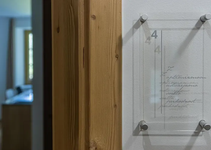 Boutique Pri Rogovilcu בית הארחה