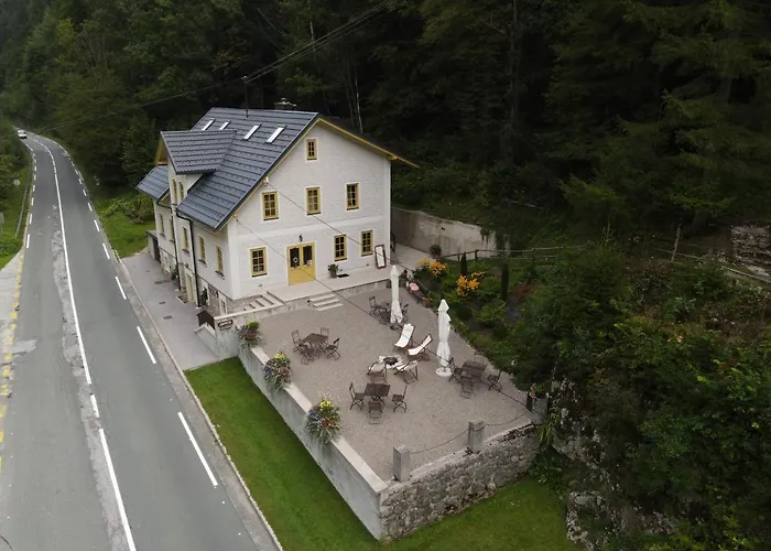 Boutique Pri Rogovilcu Solčava